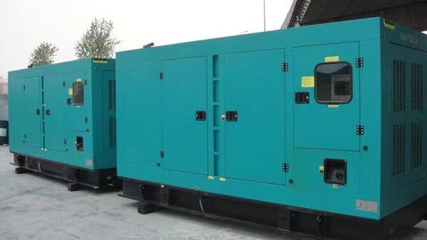 乌鲁木齐二手康明斯400kw大型柴油发电机组